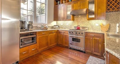 Santana Row Properties #5 - Silicon Valley Getaway