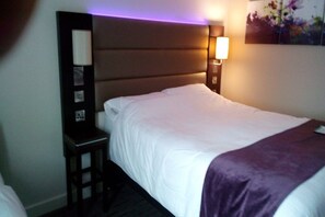 Room - Premier Inn Bridgwater Gateway - M5 J24 (Bridgwater)