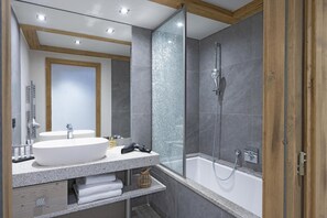 Bathtub, hair dryer
