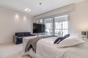 Ferros/tábuas de passar roupa, Wi-Fi de cortesia, roupa de cama