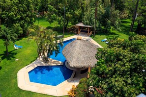 Outdoor pool - Hotel Calli (Tehuantepec)