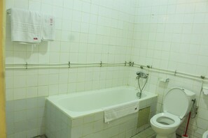 毛巾、肥皂、卫生纸