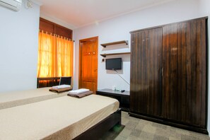 스탠다드 트윈룸 | 책상, 무료 WiFi, 침대 시트