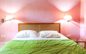 Familiekamer | Een bureau, gratis wifi, beddengoed