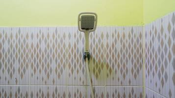 Single Room | Bathroom shower