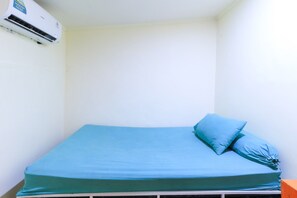 Habitación individual Deluxe | Escritorio, tabla de planchar con plancha, wifi gratis