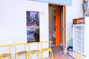 Entrada al alojamiento