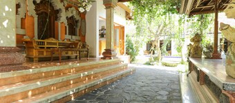 Legian Mas Beach Inn