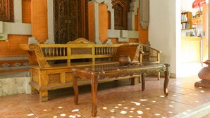 منطقة الجلوس في الردهة