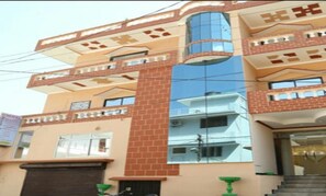 Reception - Deshraj (Narendranagar)