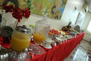 Desayuno buffet incluido todos los días