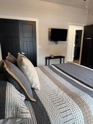 2 sovrum, strykjärn/strykbräda, wi-fi och sängkläder