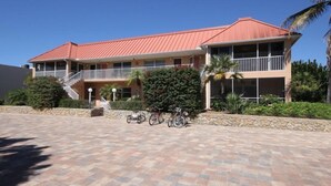 Unclassified image, 3 of 6, button - A3 1bed/1bath (Sanibel)