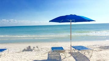 Condo (A6 1BED/1BATH) | Beach | Beach nearby, beach towels