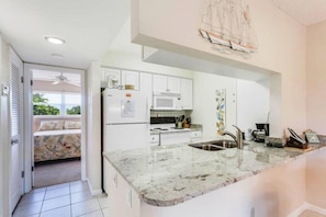 Condo | Private kitchen