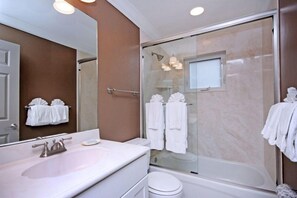 콘도 | 욕실 | 헤어드라이어, 타월