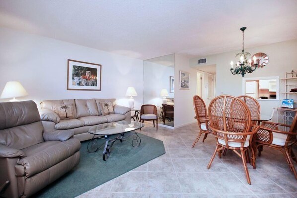 Lejlighed | Stue | Fladskærms-tv, dvd-afspiller