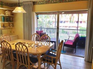 Condo | Private kitchen - D8 2bed/2bath (Sanibel)