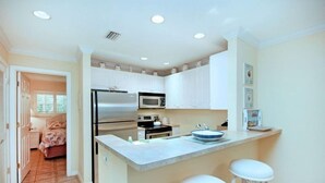Condo | Bếp riêng