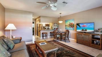 Condo | Living room | Flat-screen TV