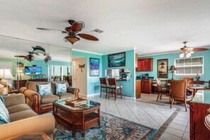 Condo | Living room - Sanibel Arms G4 2bed/2bath (Sanibel)
