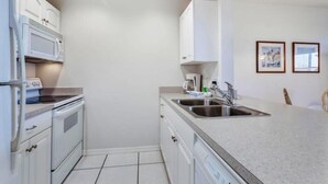 Unclassified image, 4 of 12, button - Sanibel Arms G3 1bed/1bath (Sanibel)