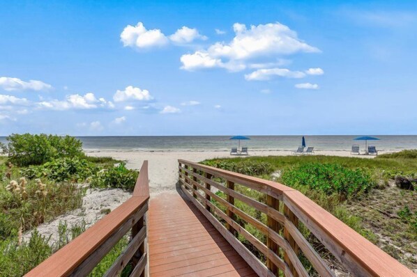 Apartment | Strand | In Strandnähe, Sonnenschirme, Strandtücher