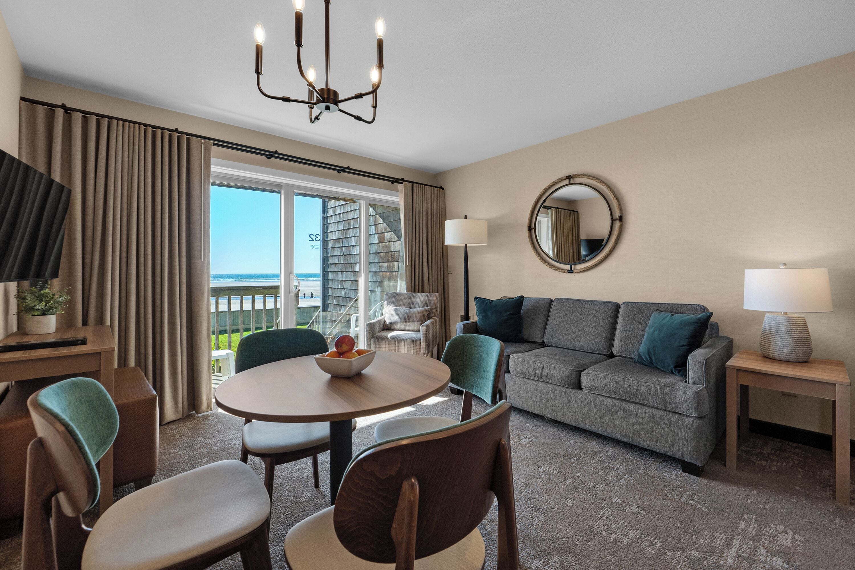 family suite, 1 bedroom | 1 bedroom, blackout curtains, free wifi, bed sheets