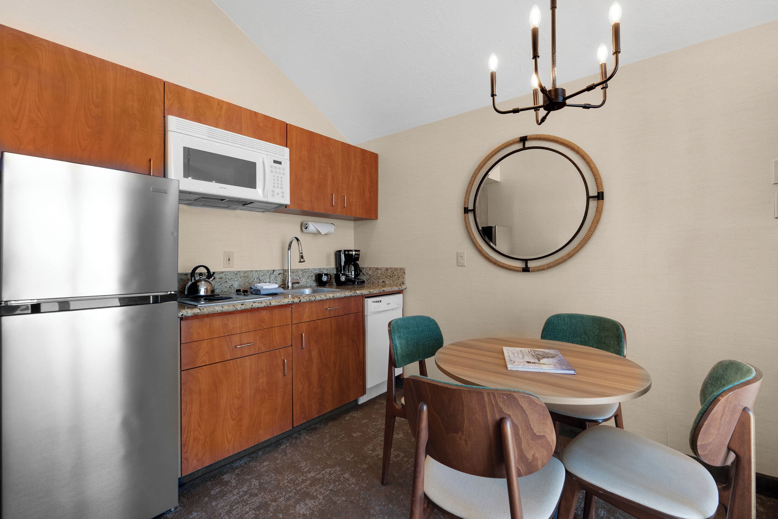 family suite, 1 bedroom | 1 bedroom, blackout curtains, free wifi, bed sheets