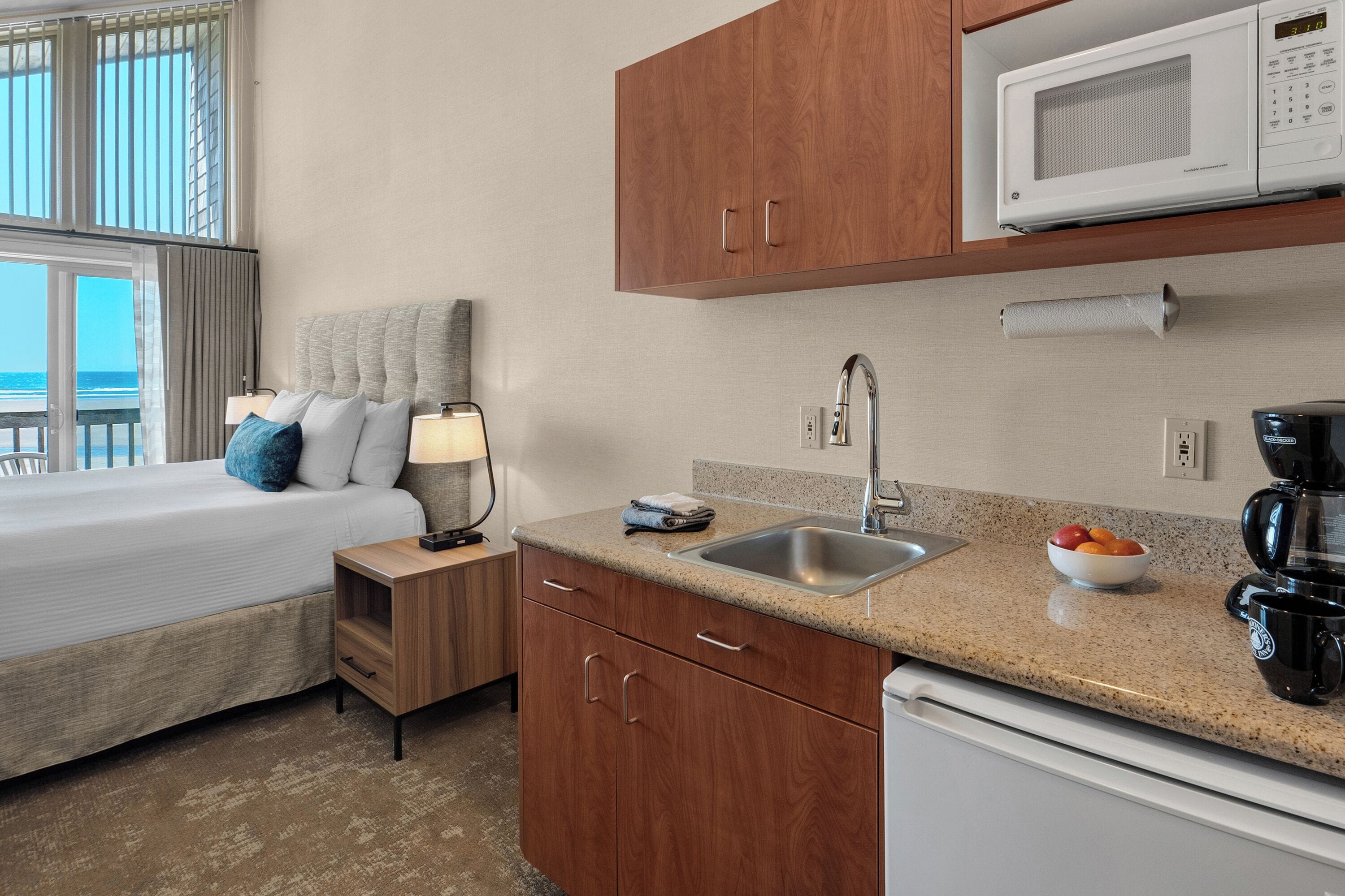 standard studio | 1 bedroom, blackout curtains, free wifi, bed sheets