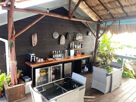 Free daily cooked-to-order breakfast