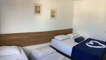 Apartment (Flat para 5 pessoas) | 2 bedrooms, desk, iron/ironing board, free WiFi