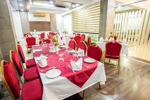 Restaurant - Hotel La Villa Western (Dhaka)