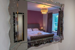 12 bedrooms, WiFi, bed sheets, wheelchair access