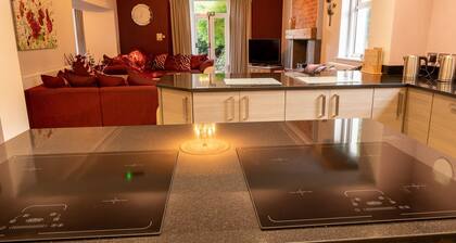 Erinomainen omaisuus kaveriporukoille tai perheille.