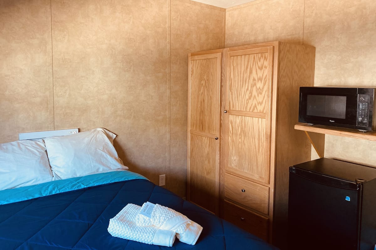 Chambre | Literie de qualité, lit avec matelas Select Comfort, bureau