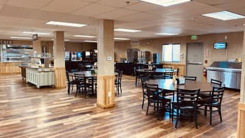 Breakfast, lunch and dinner served