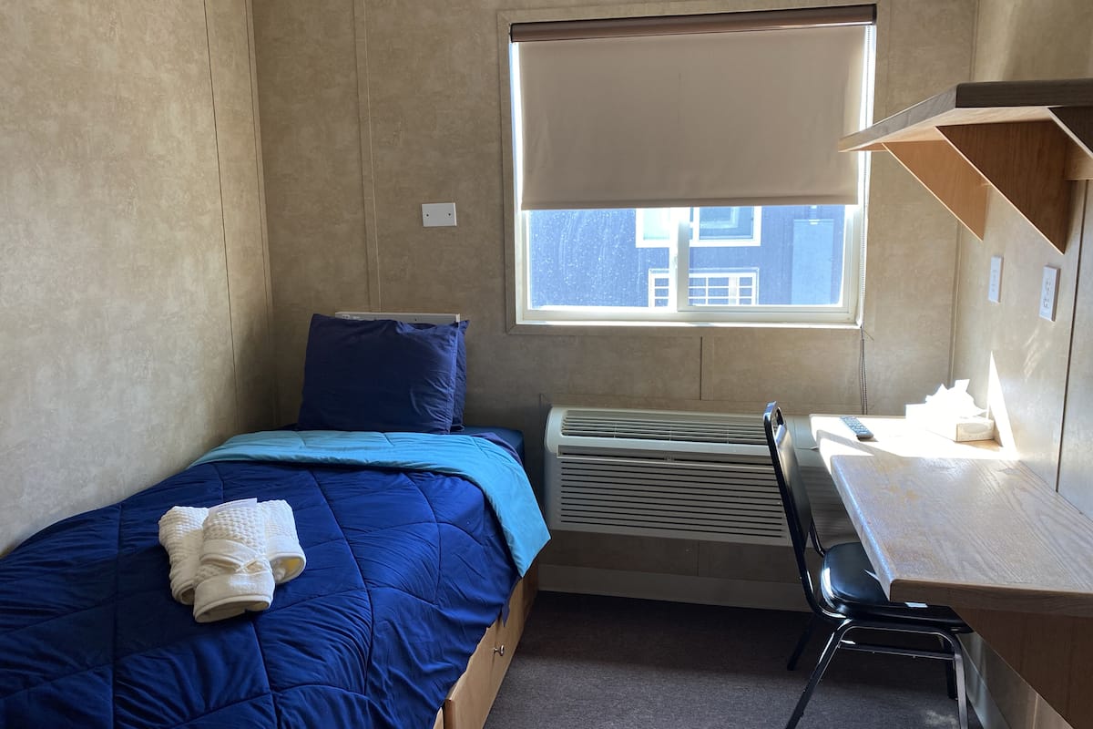 Private Room, Shared Bath | Premium bedding, Select Comfort beds, desk, free WiFi