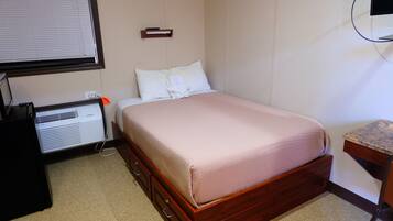 Private Room, Private Bath | Premium bedding, pillowtop beds, desk, free WiFi