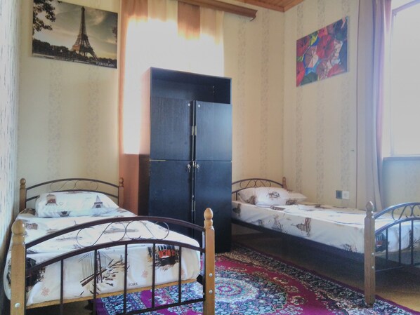 Shared Dormitory, Women only, City View (4 beds)