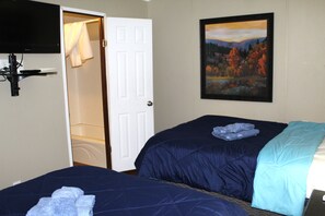 Double | Premium bedding, pillowtop beds, desk, free WiFi - Target Hospitality - Jal Lodge (Jal)