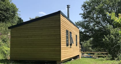 Foxglove Hut - sleeps up to 8