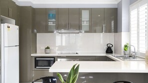 Fridge, microwave, oven, stovetop