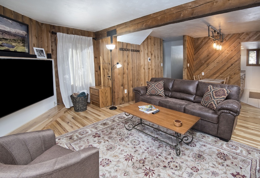 Creekside 3 Bdrm Condo On Bus Line, Convenient, Family Friendly, Great Value - Vail, CO