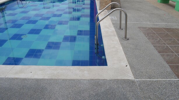 Outdoor pool - Apartamento Vista al Nevado (Armenia)
