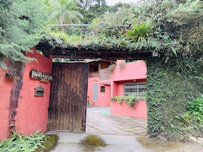 Front of property - Gato de Botas Flats & Suites (Nova Friburgo)
