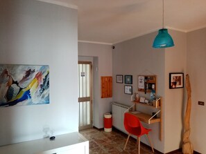 Interior - Garden Holiday House (Guardiabruna)