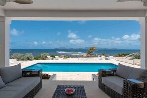 Pool - Villa Three Dolphins (Blowing Point)