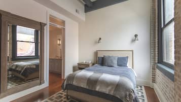 3 Schlafzimmer, Allergikerbettwaren, Schreibtisch, Bügeleisen/Bügelbrett