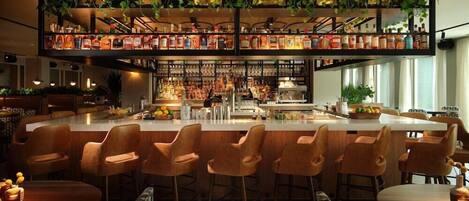 Bar (en la propiedad)